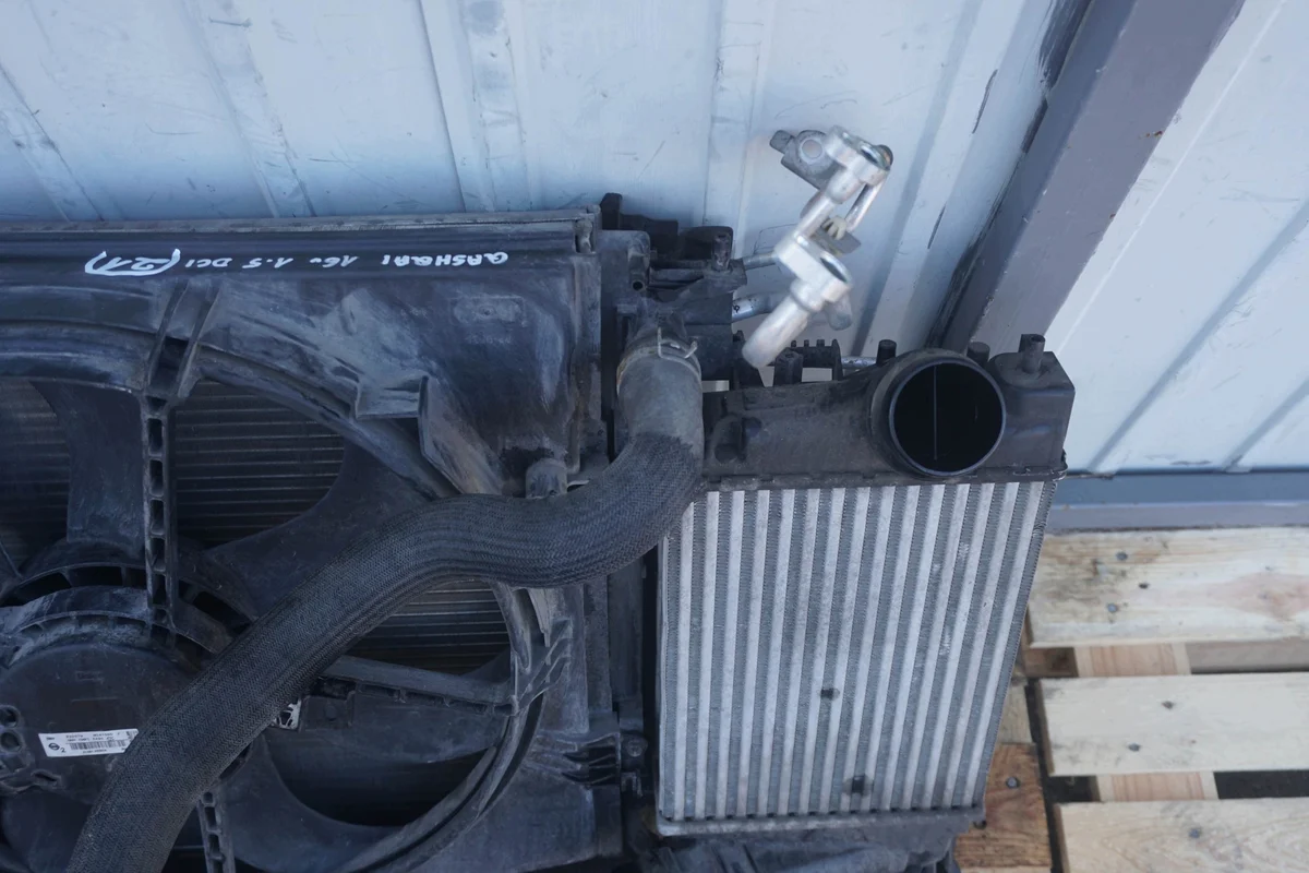 Nissan Qashqai J11 Lüfter Kühler Intercooler image 10
