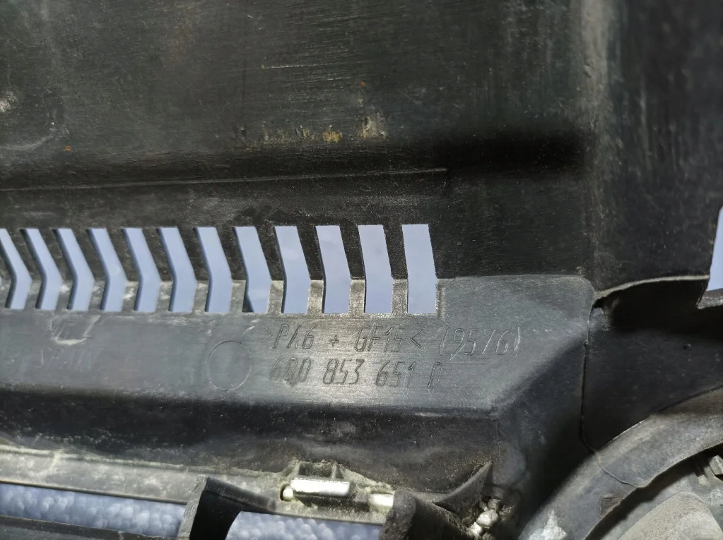 VW Polo 9N Kühlergrill Blende 6Q0853651D image 8
