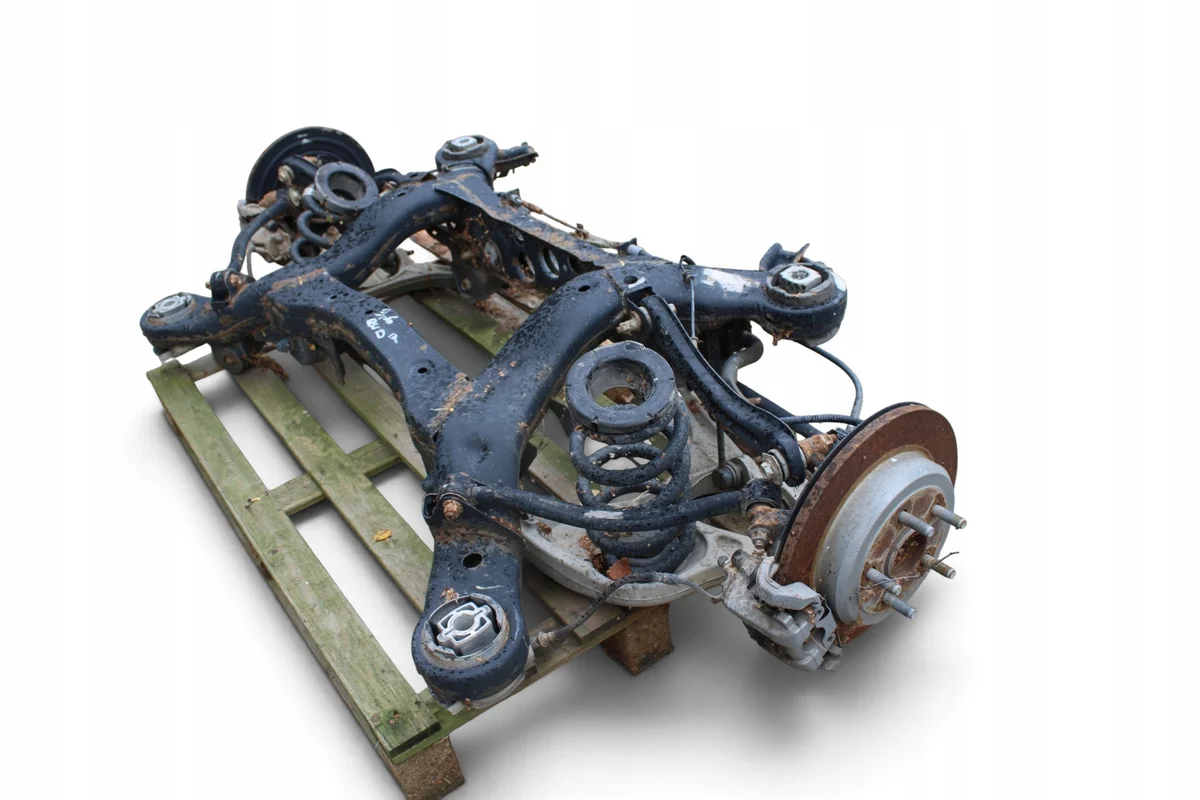 Dodge Durango Rear Suspension Crossmember Used image 3