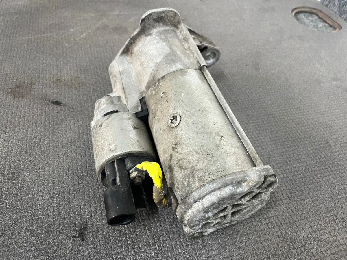 VW Crafter 2.0 TDI Startmotor 2H0911023F image 6