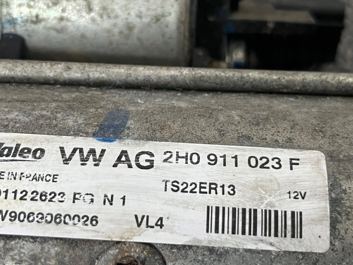 VW Crafter 2.0 TDI Startmotor 2H0911023F image 9