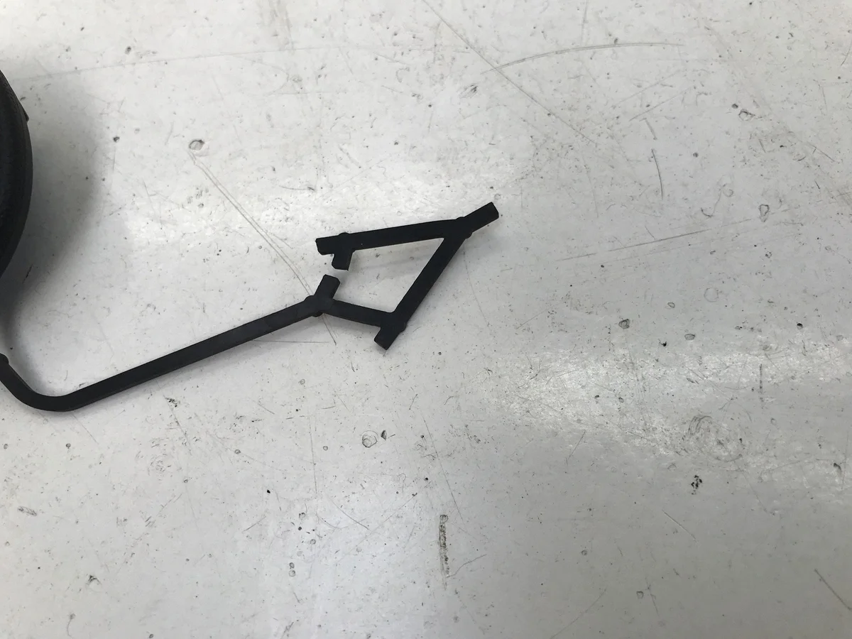 VW Tiguan III 3 2025 Abdeckung Anhängerkupplung hinten image 3