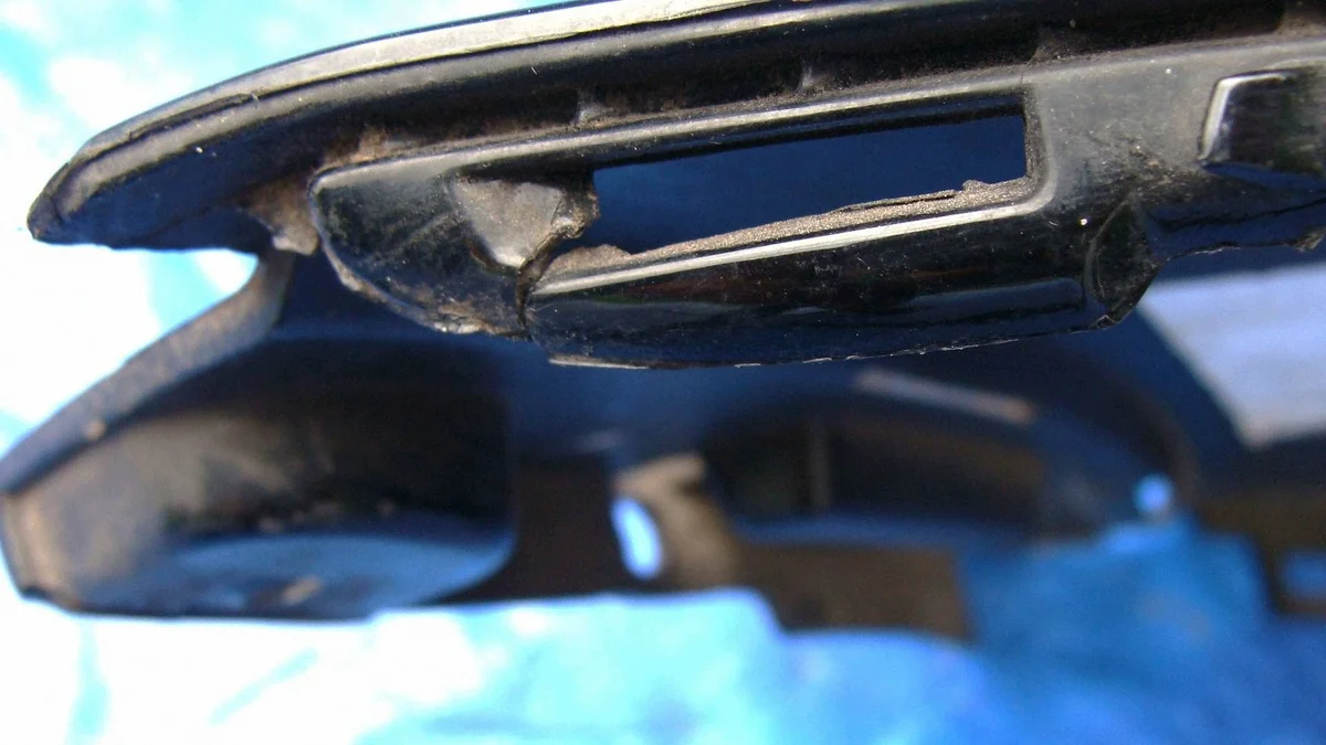 Ford Kuga Mk2 Stoßstangenecke Rechts Hinten GV4417A894A image 8