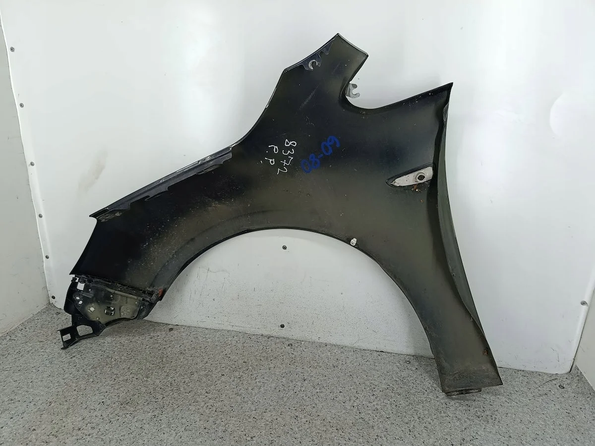 Opel Astra J etulokasuoja oikea käytetty image 9