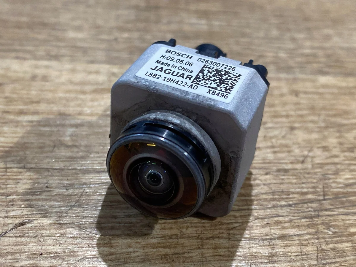 Used Land Rover Defender L663 Backup Camera