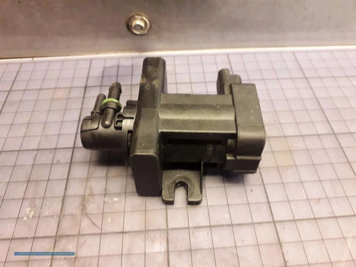 2009 Citroen C4 Grand Picasso Vacuum Valve BEG9901