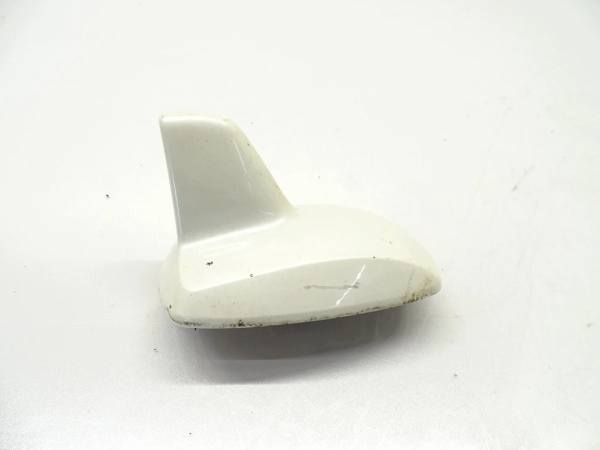 GPS Antenne Haifischflosse Mercedes W212 A2128270228