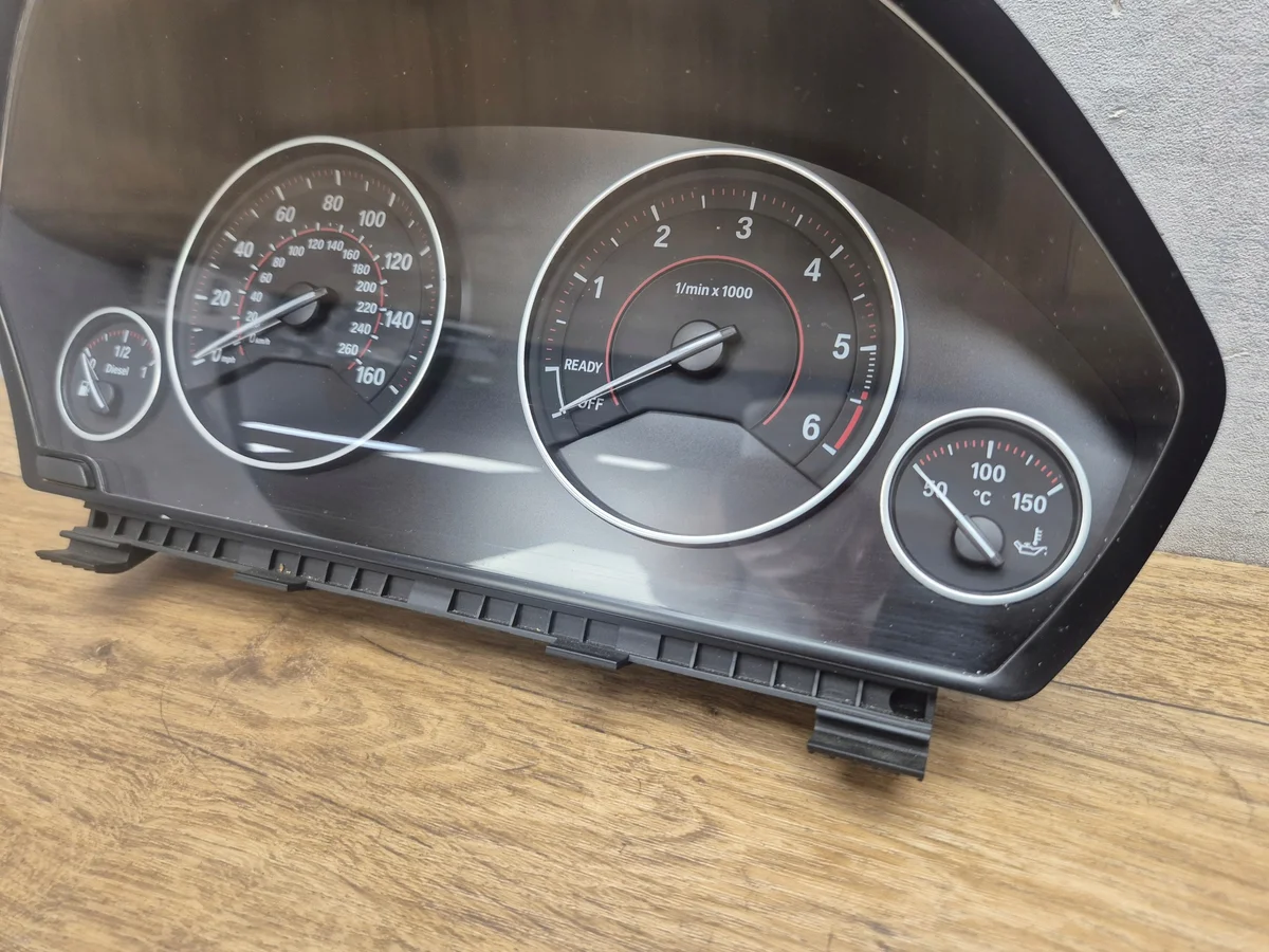 BMW F30 F32 F33 F36 Tacho Diesel HUD image 3