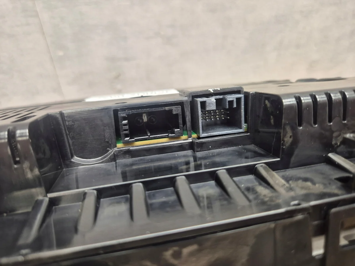BMW F30 F32 F33 F36 Tacho Diesel HUD image 9
