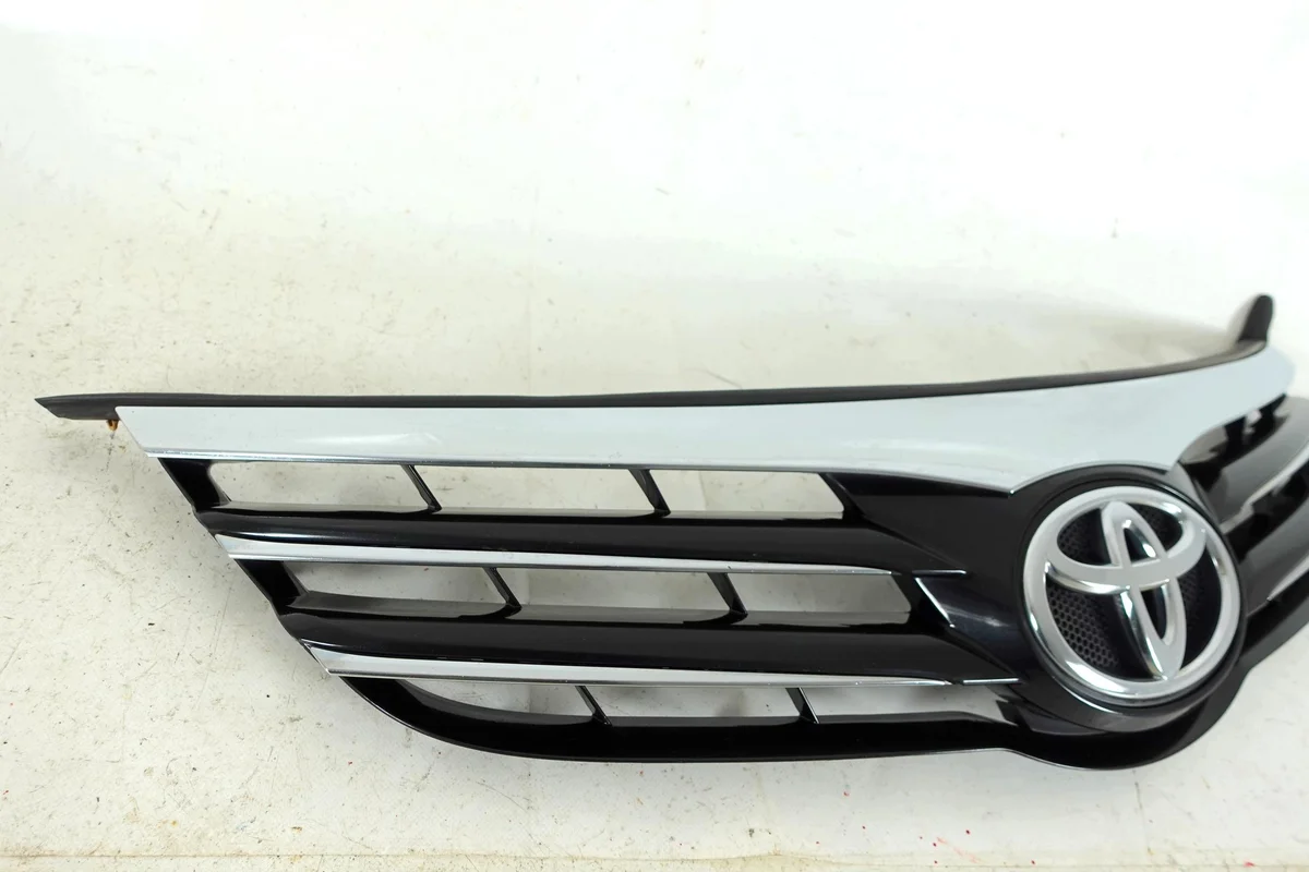 Chrom Kühlergrill Toyota Avensis T27 12-15 image 3