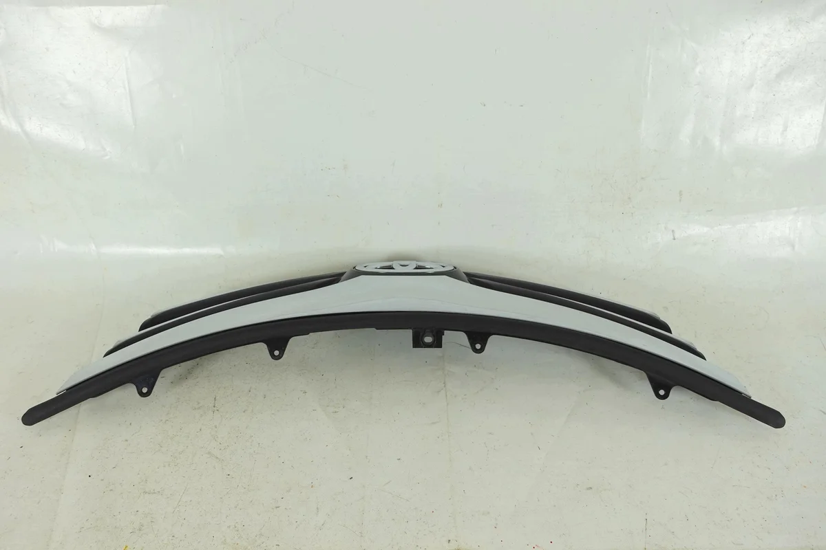 Chrom Kühlergrill Toyota Avensis T27 12-15 image 7