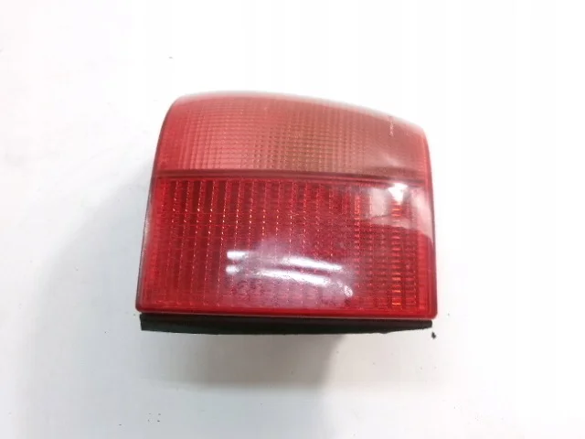 Audi 80 B4 Baklykta Vänster 8A0945095E image 5