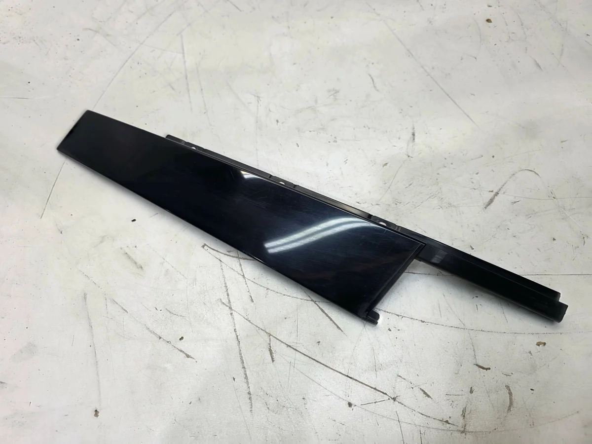 Moldura Coluna Audi A3 8V Usada 8V4837902A image 4