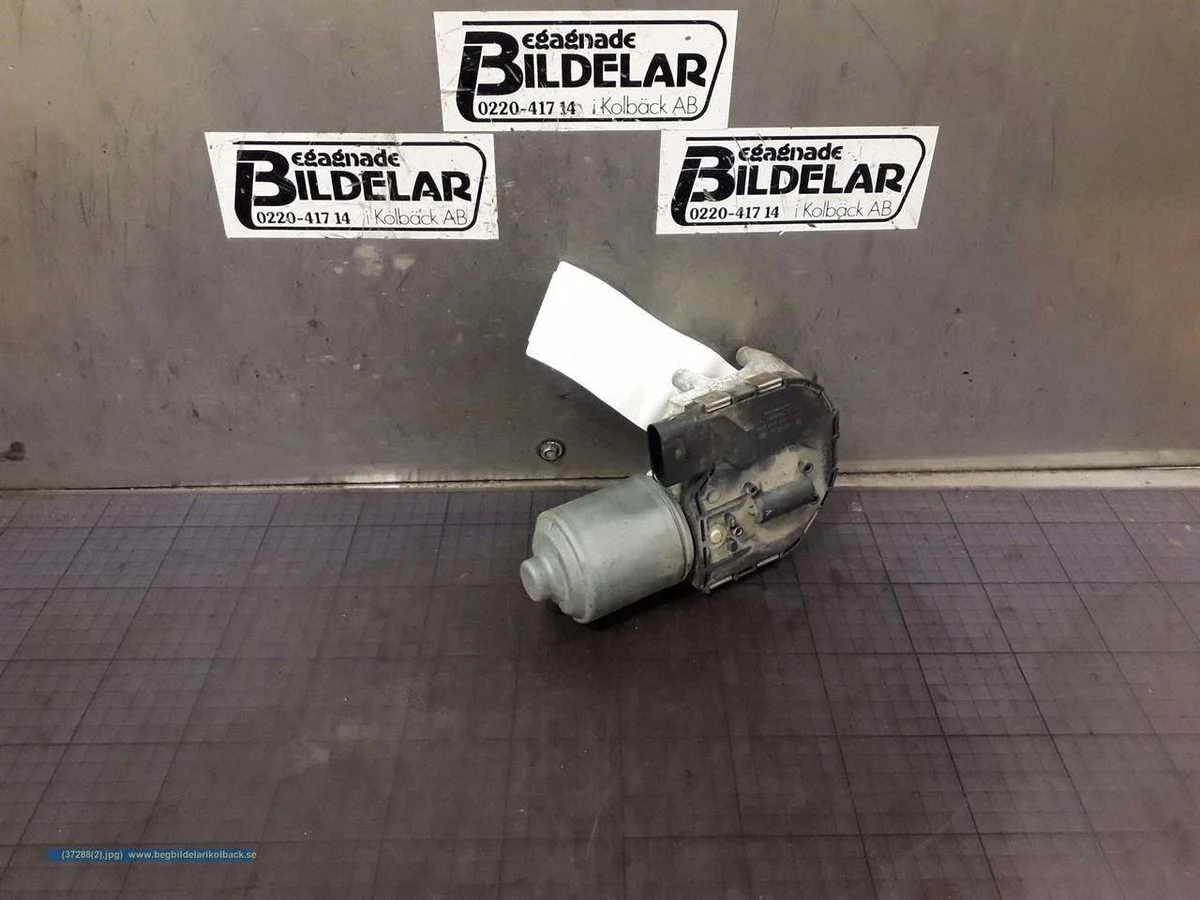 Moteur essuie-glace VW Caddy 2011 BEG10975 image 3
