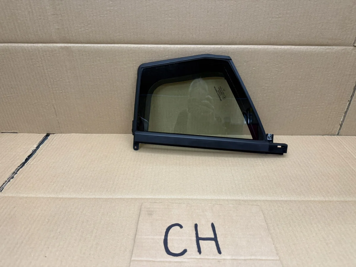 Vidro Porta Traseira Dacia Sandero III 822311887R