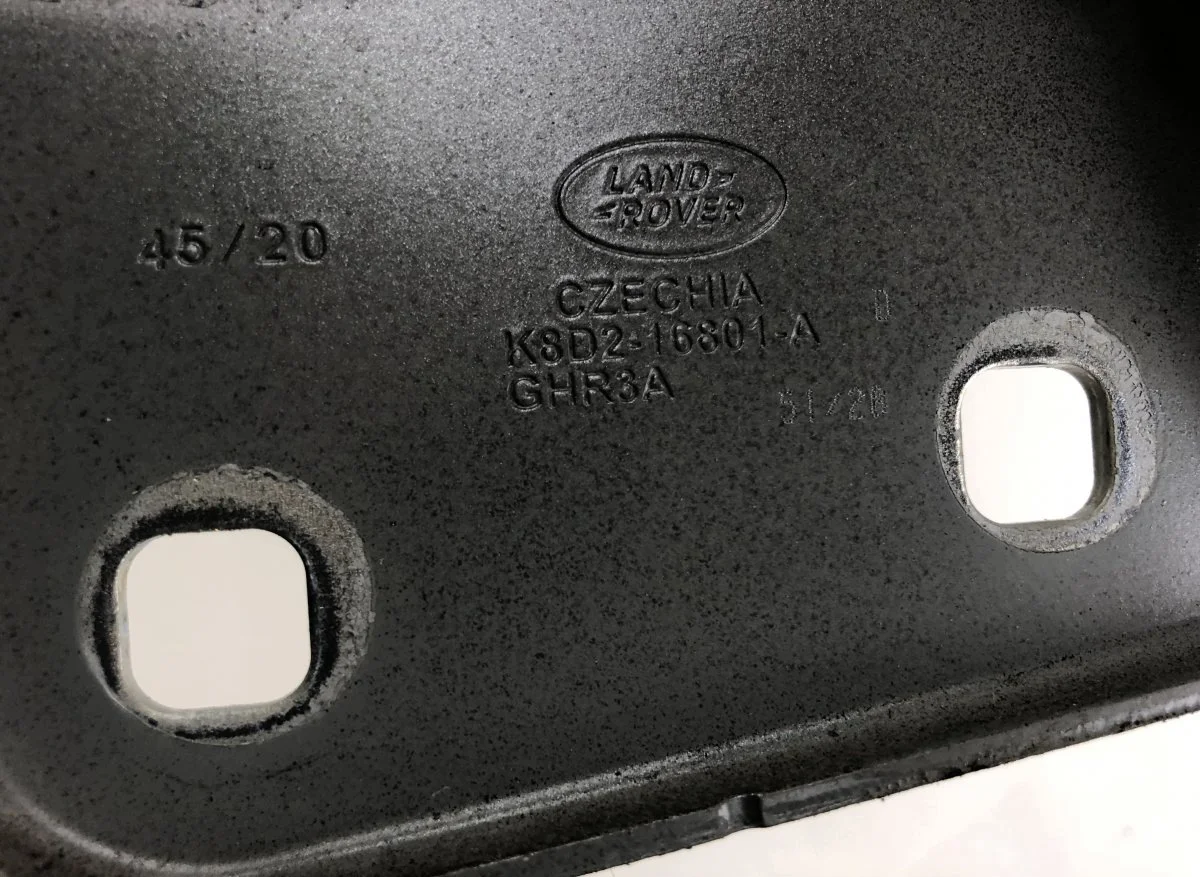 Range Rover Evoque Hood Hinge Left Used thumbnail 3