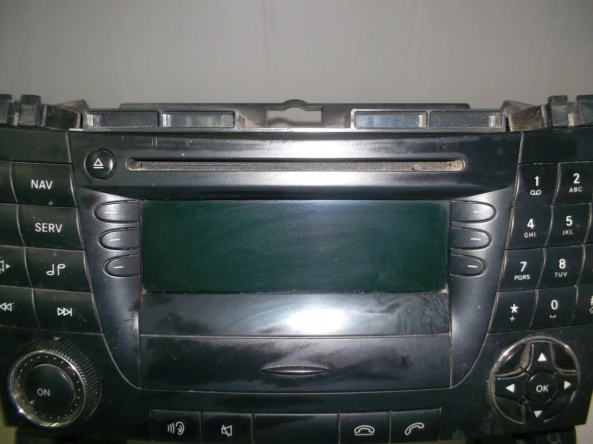 MERCEDES Classe E W211 Navigation COMAND image 5