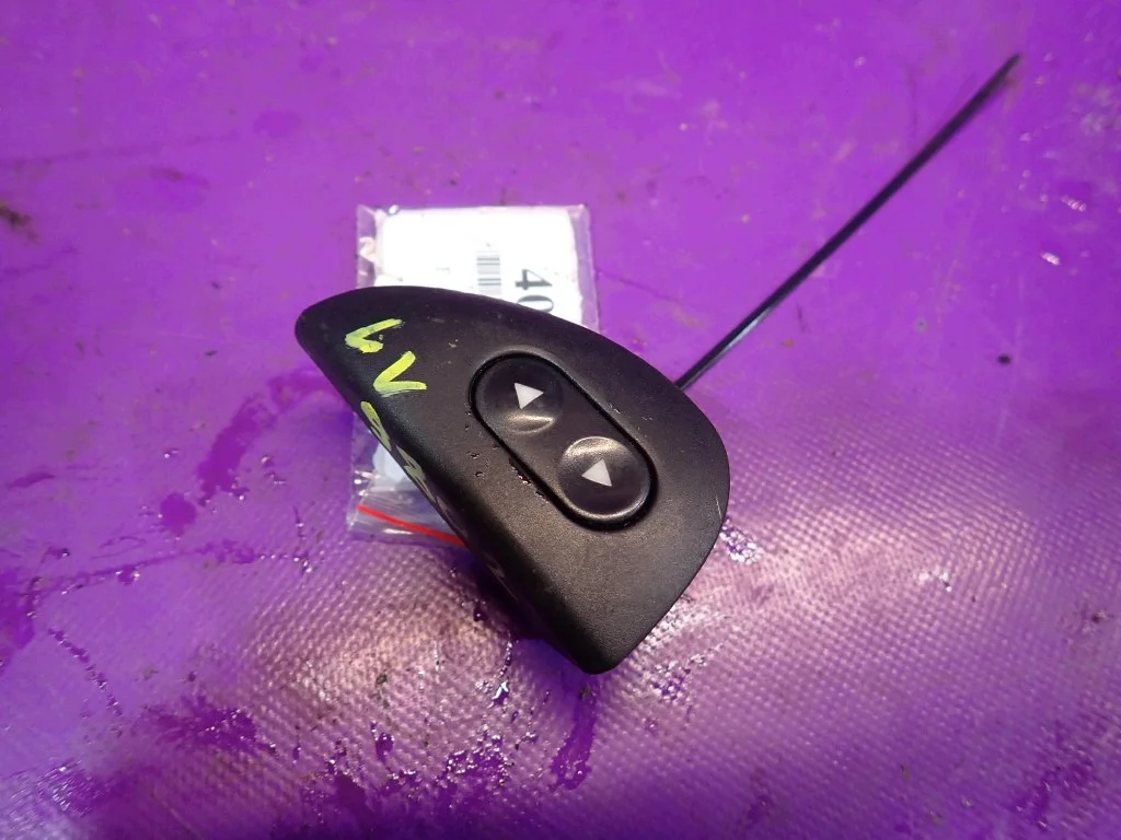 Fiat Seicento 04-10 LIFT ikkunankytkin vasen