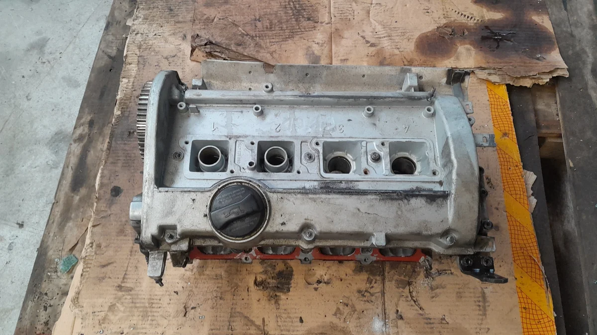 Audi A4 B5 1.8 20V Zylinderkopf komplett