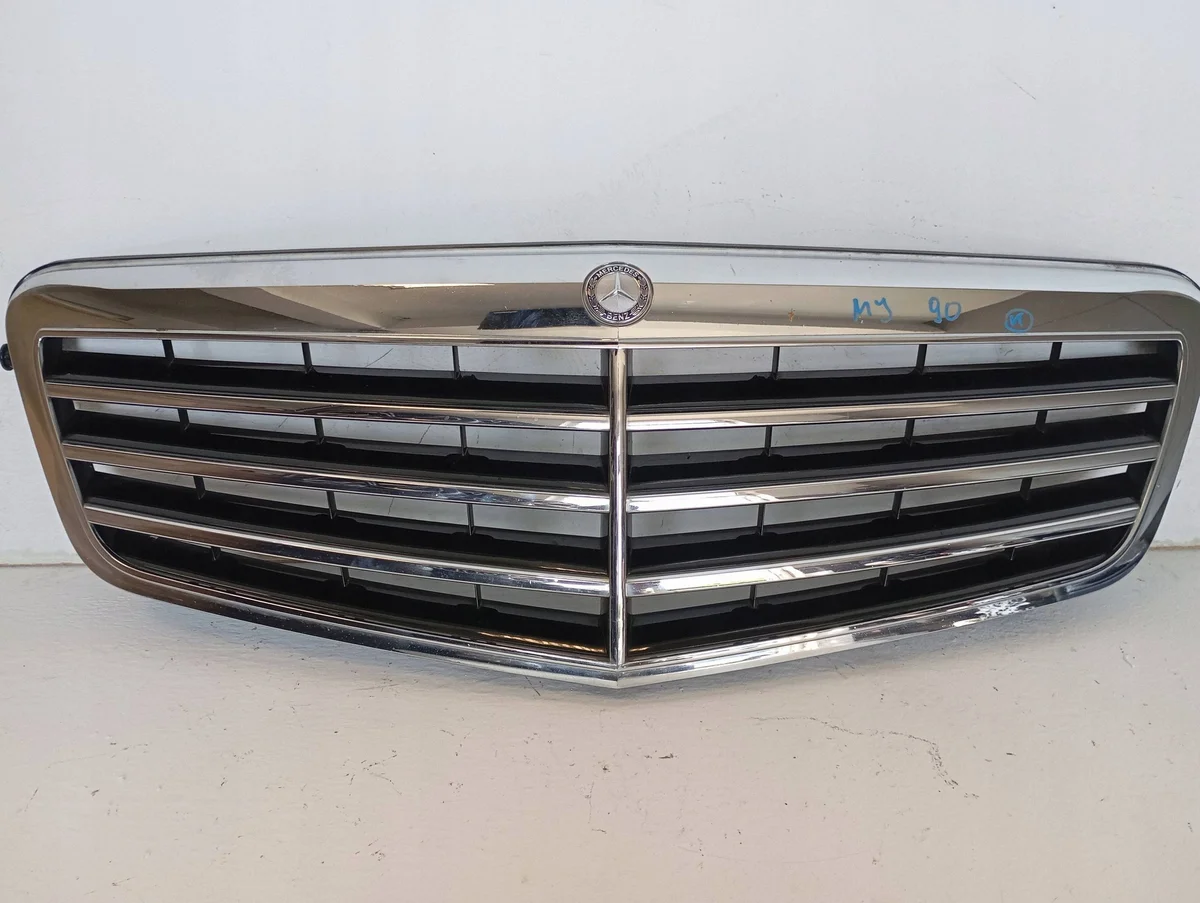 Calandre Mercedes Classe E W212 occasion image 3