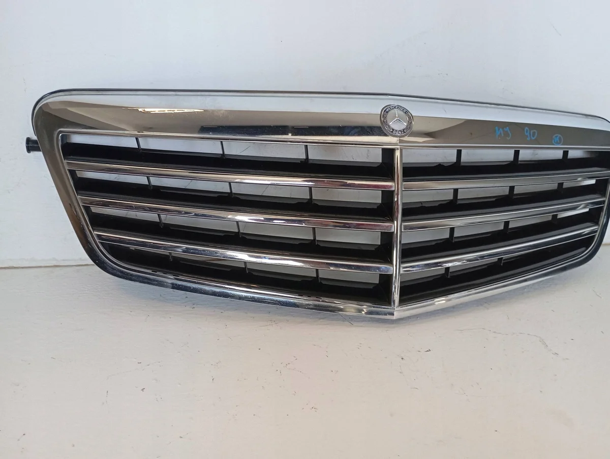 Calandre Mercedes Classe E W212 occasion image 5