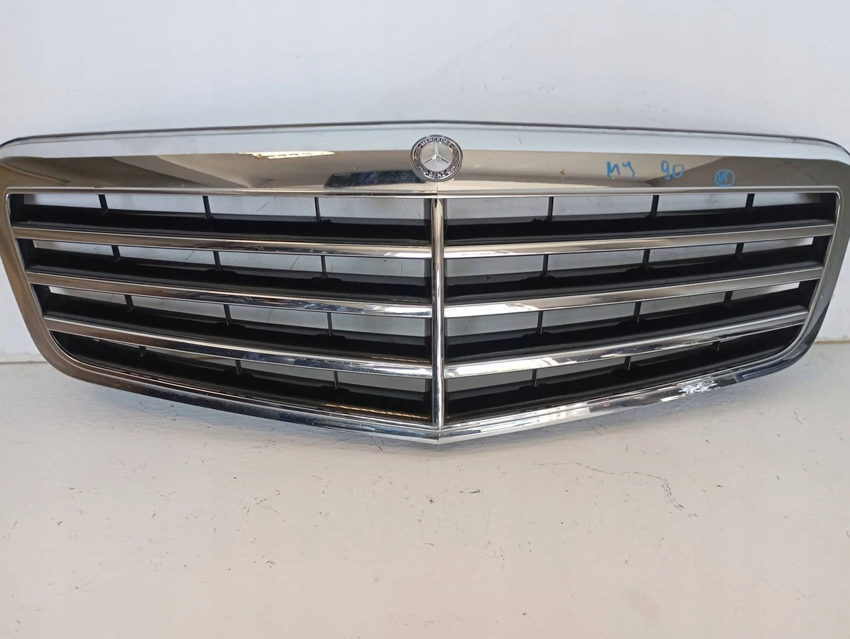 Calandre Mercedes Classe E W212 occasion image 6