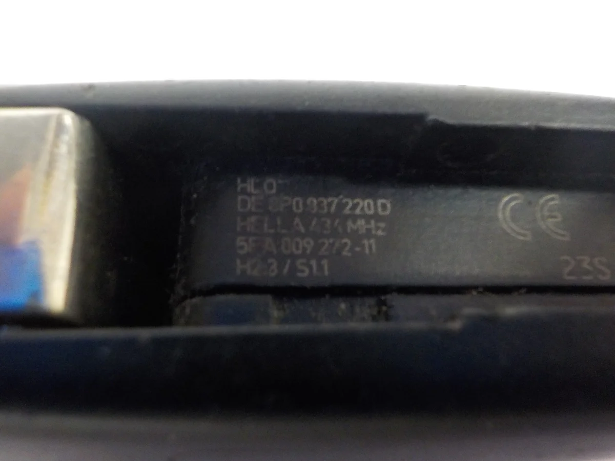 Audi A4 B7 Schlüssel 434MHz 8P0837220D image 3