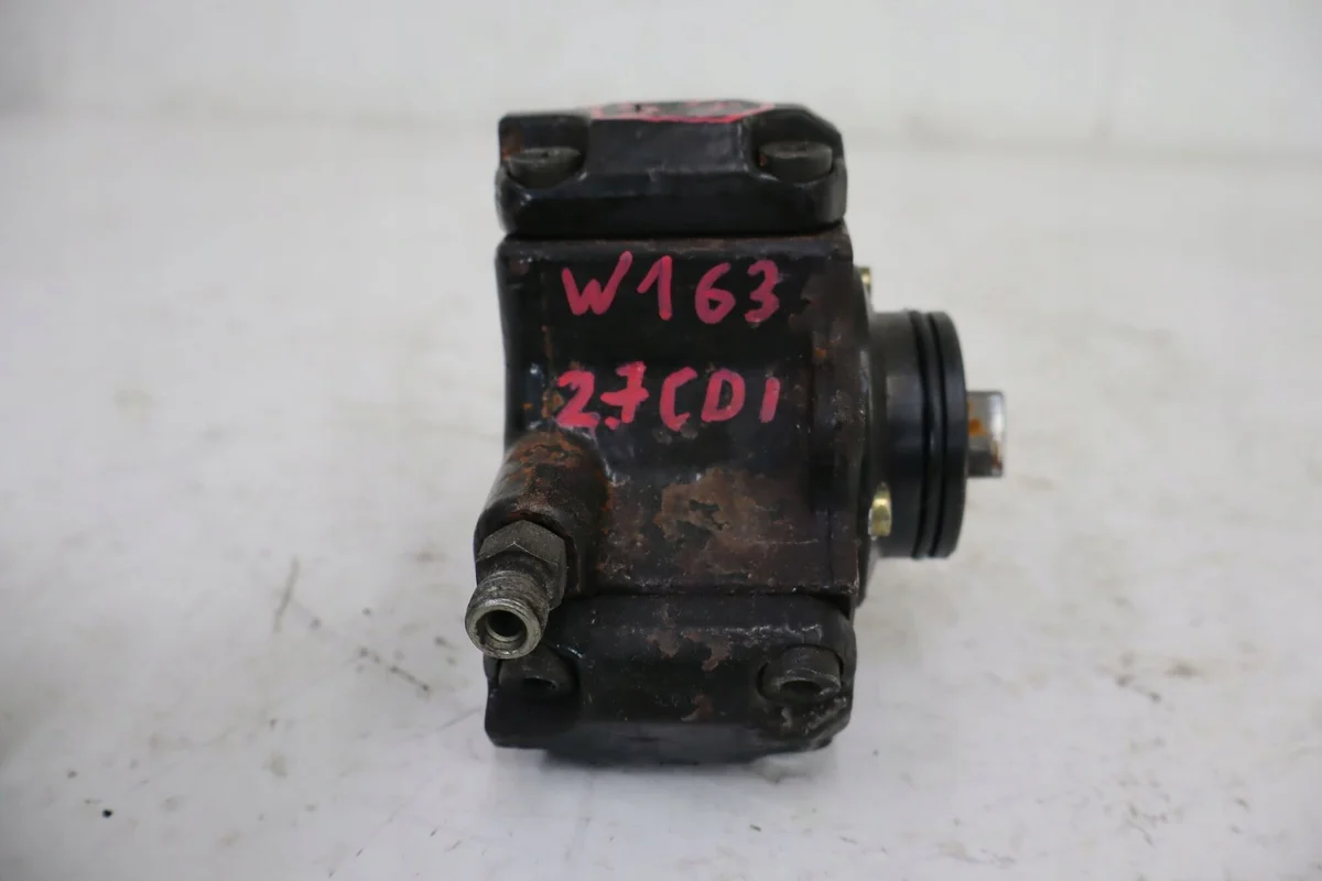 Bomba Inyectora Mercedes ML W163 2.7CDI Usada image 4