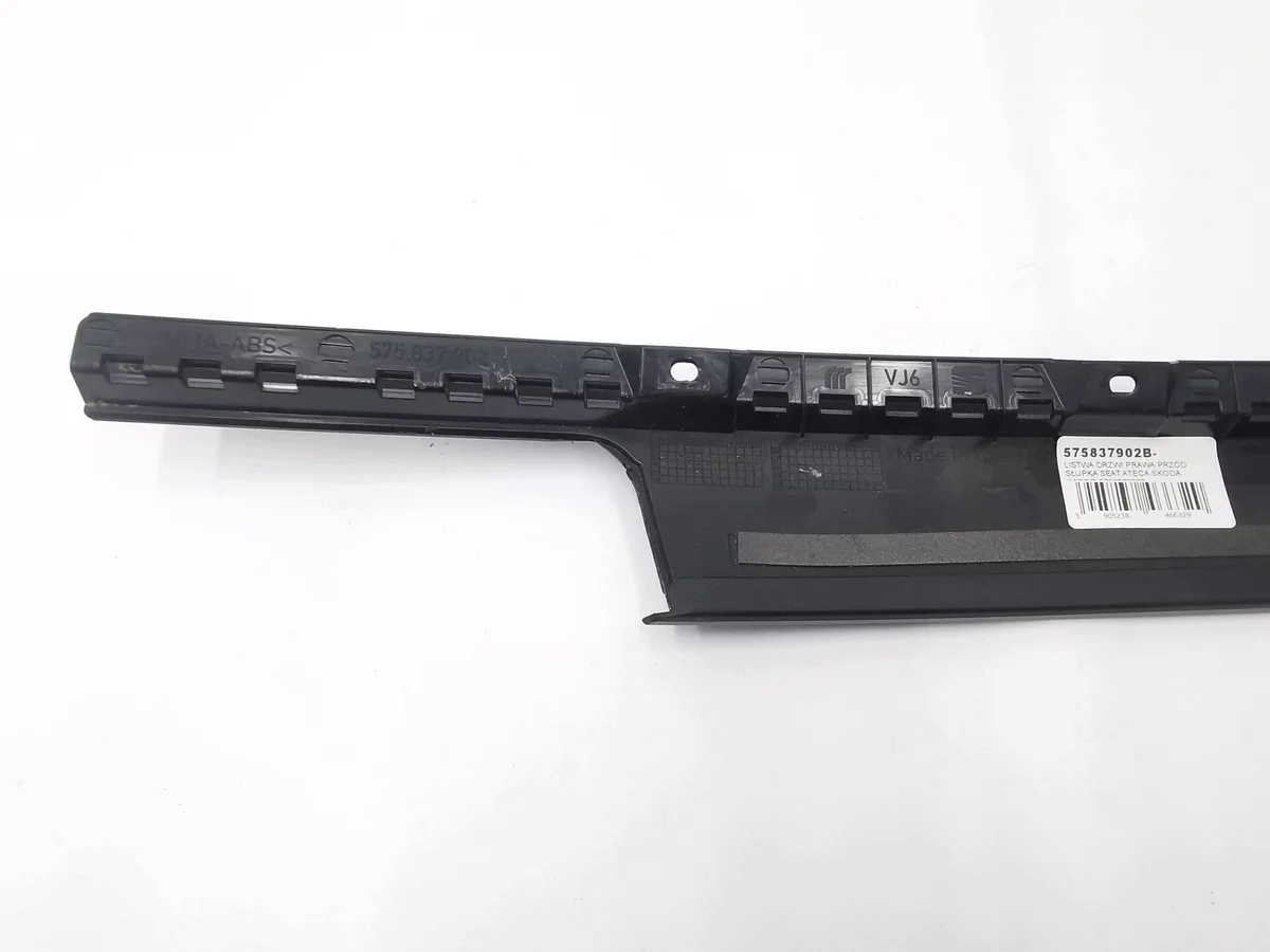 Listv dörr höger fram Seat Ateca Skoda Karoq 575837902B image 8