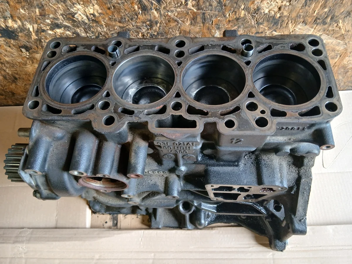 VW Seat Skoda Audi 1.6 TDI Motorblock Delar