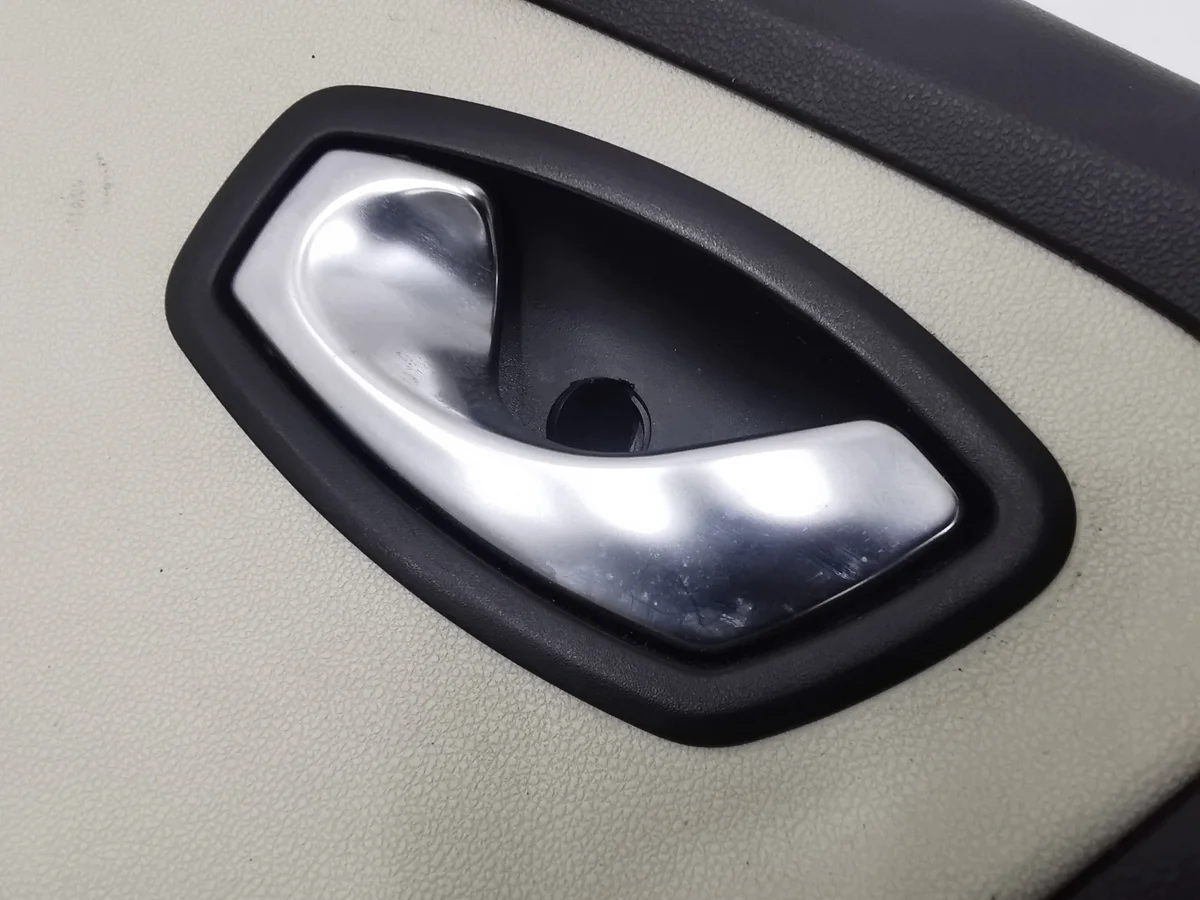 Seitenverkleidung Tür Hinten Links Renault Captur image 5