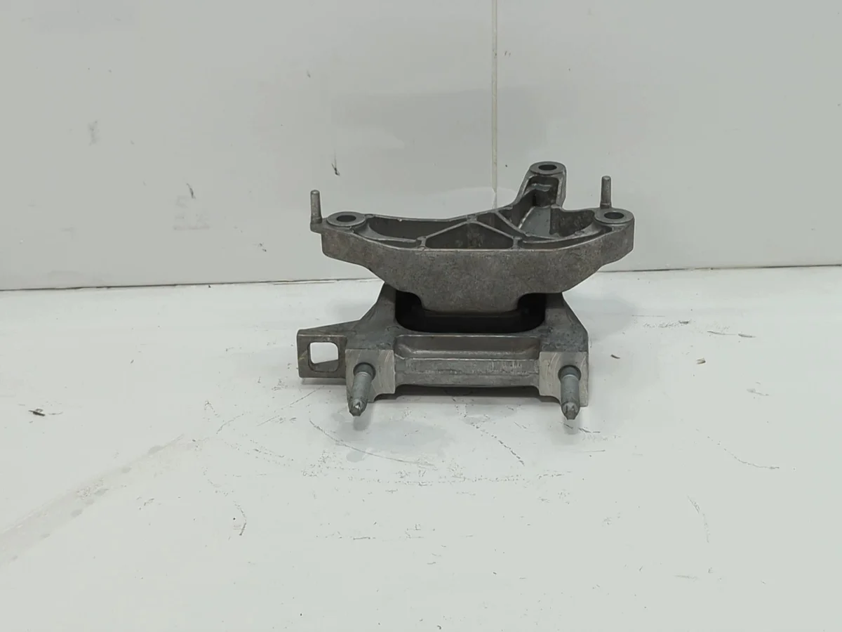 Support moteur Opel Astra L 9826551380 image 3