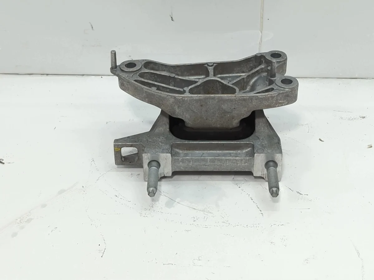Support moteur Opel Astra L 9826533880 image 3