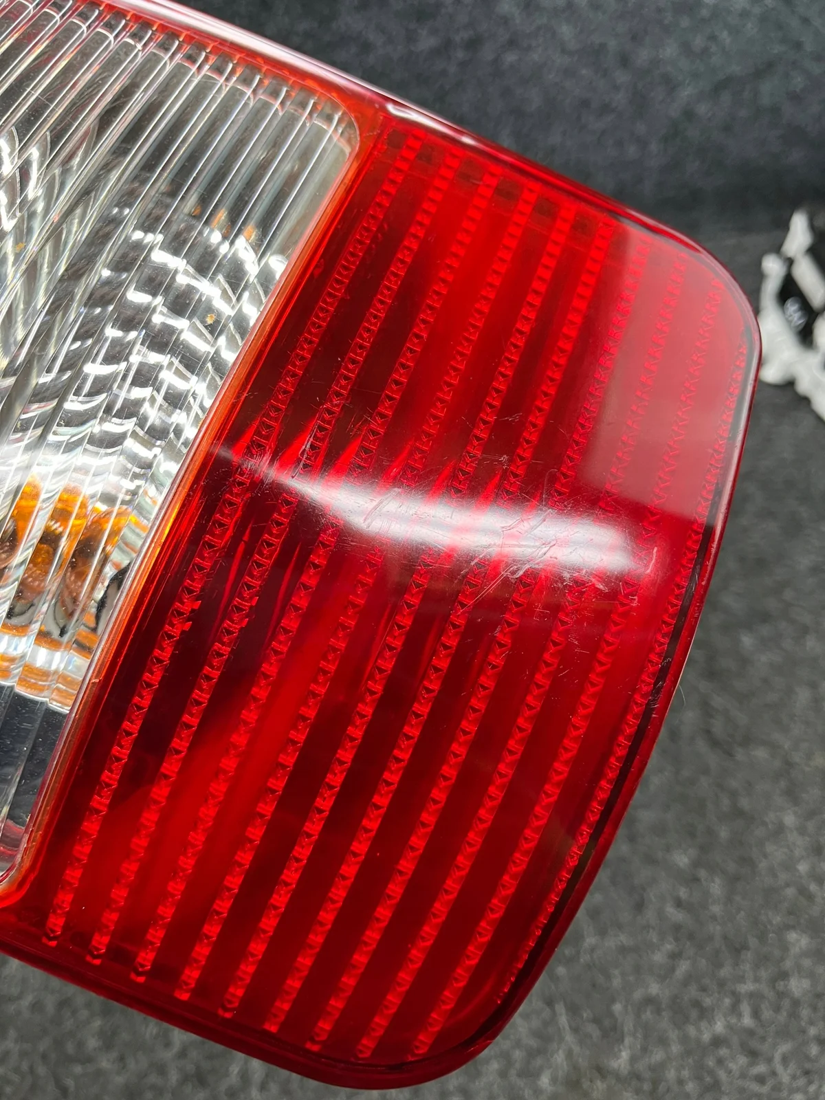 VW Caddy III Rückleuchte Links Gebraucht OE image 5