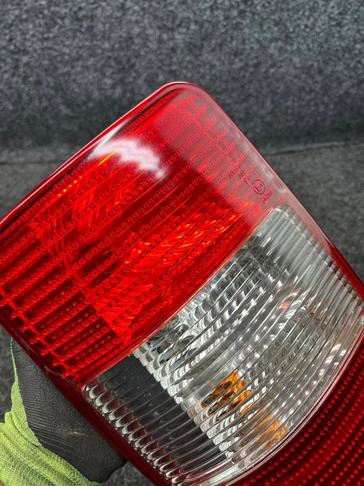 VW Caddy III Rückleuchte Links Gebraucht OE image 10