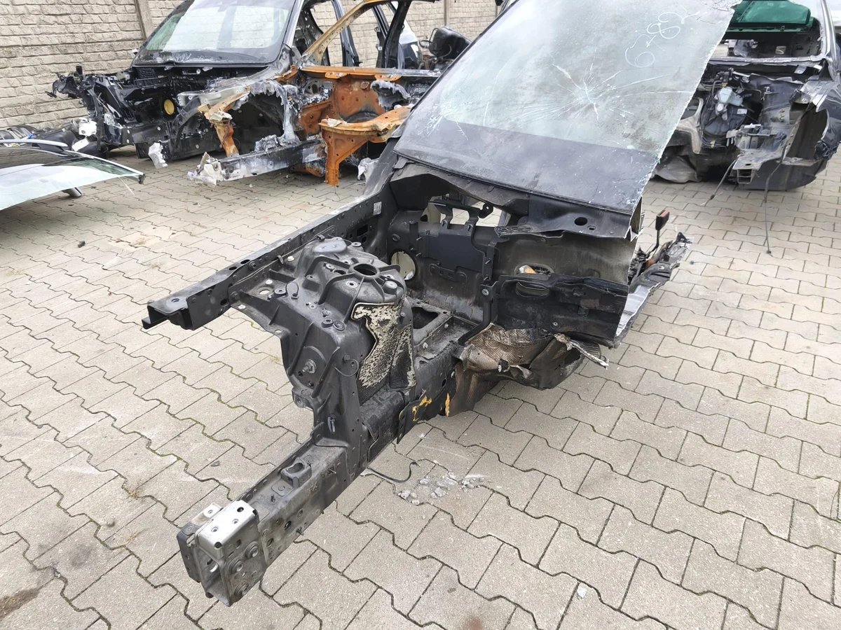 Range Rover Velar L560 Quarto Anteriore Destro image 4