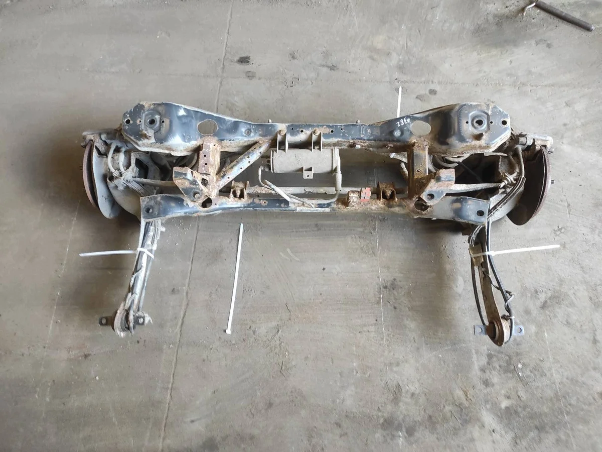 Bakre balk Ford C-MAX, begagnad, OEM 240063