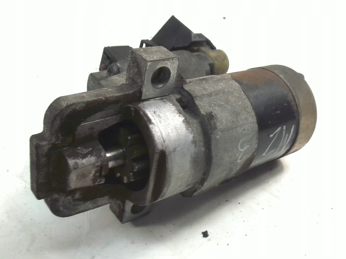 Mazda 3 I BK Anlasser M000T90981 image 3