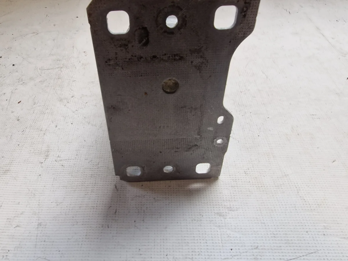 Audi A4 S4 B9 Voorste Buffer 8W0807133 image 4