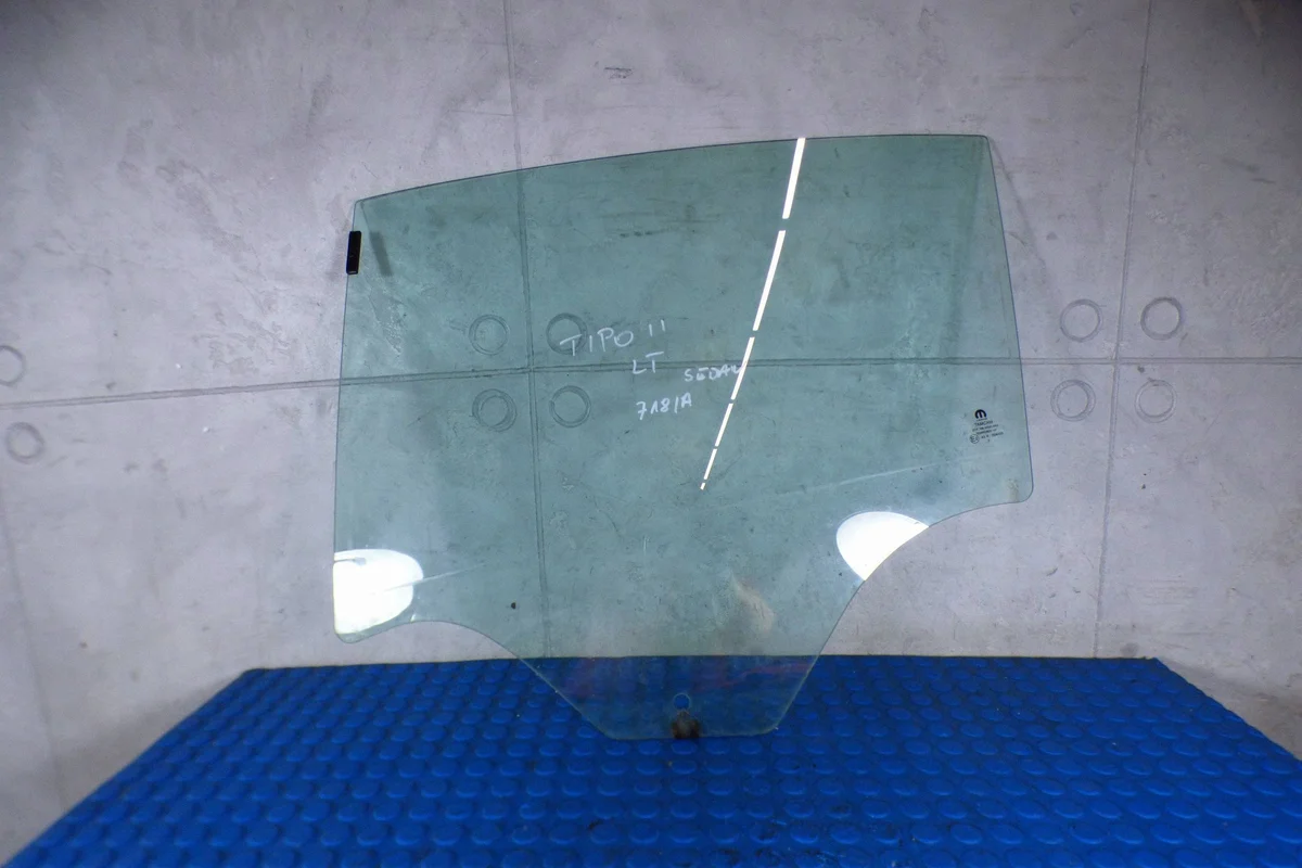 Vidro Porta Traseira Esquerda Fiat Tipo II SEDAN