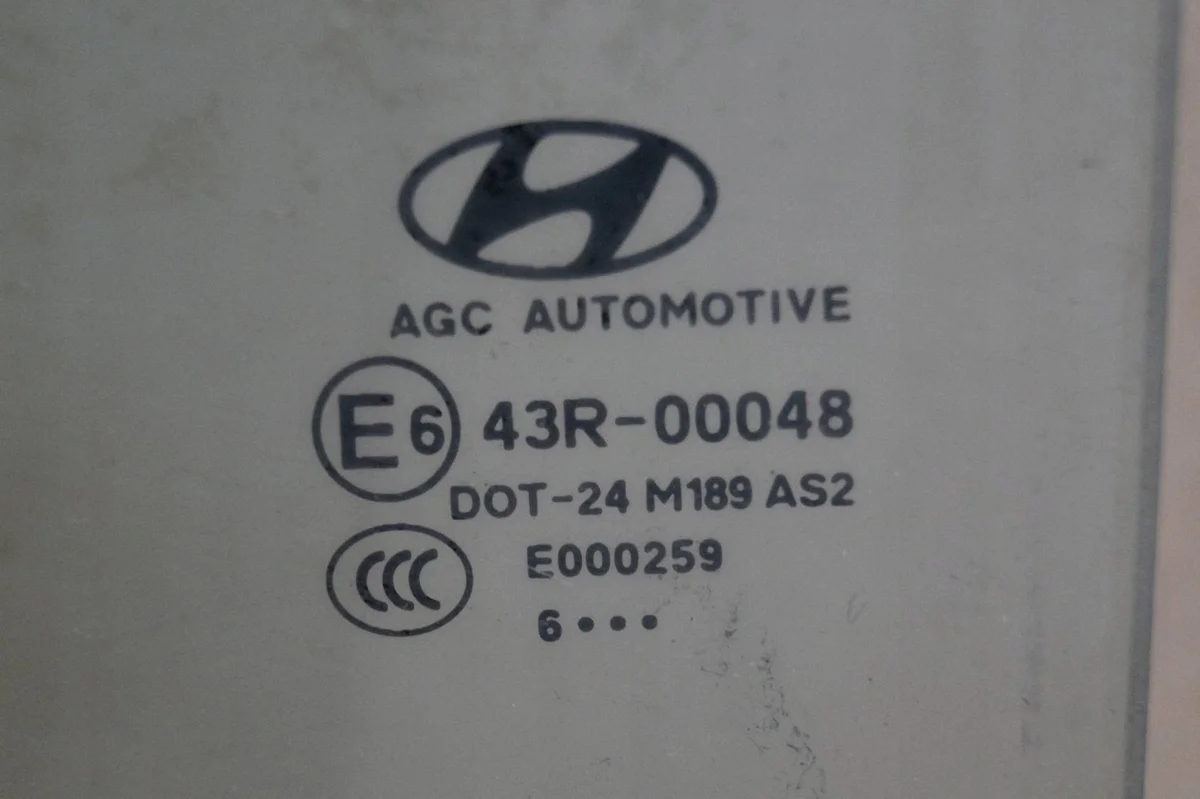 Vidro Porta Traseira Esquerda Hyundai Tucson III image 3