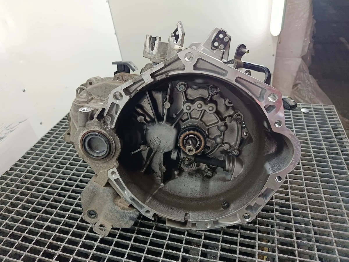 Boîte de vitesses manuelle Kia Rio IV HD17