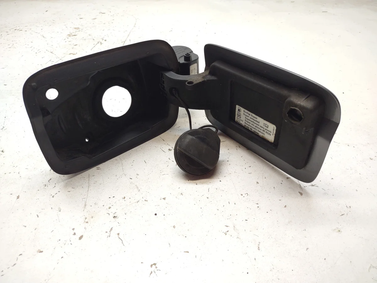 Polttoaineluukun kansi SEAT Ibiza 6F harmaa image 5