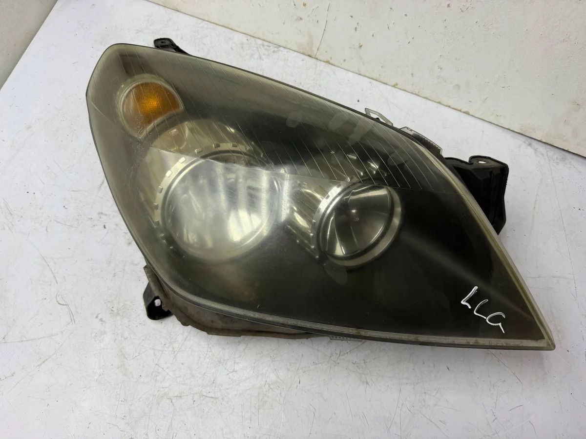 Farol Direito Opel Astra H KOR3764