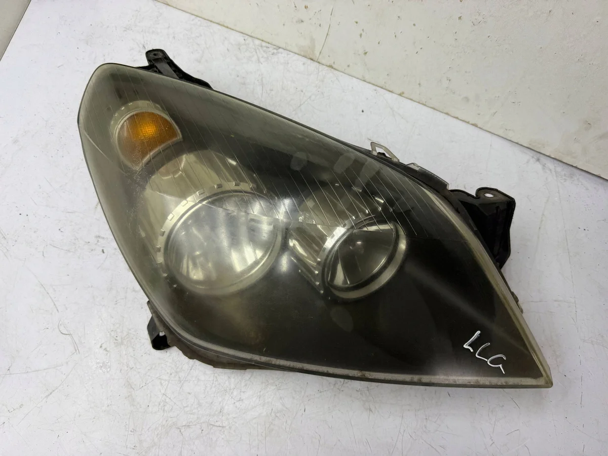 Phare Droit Opel Astra H KOR3764