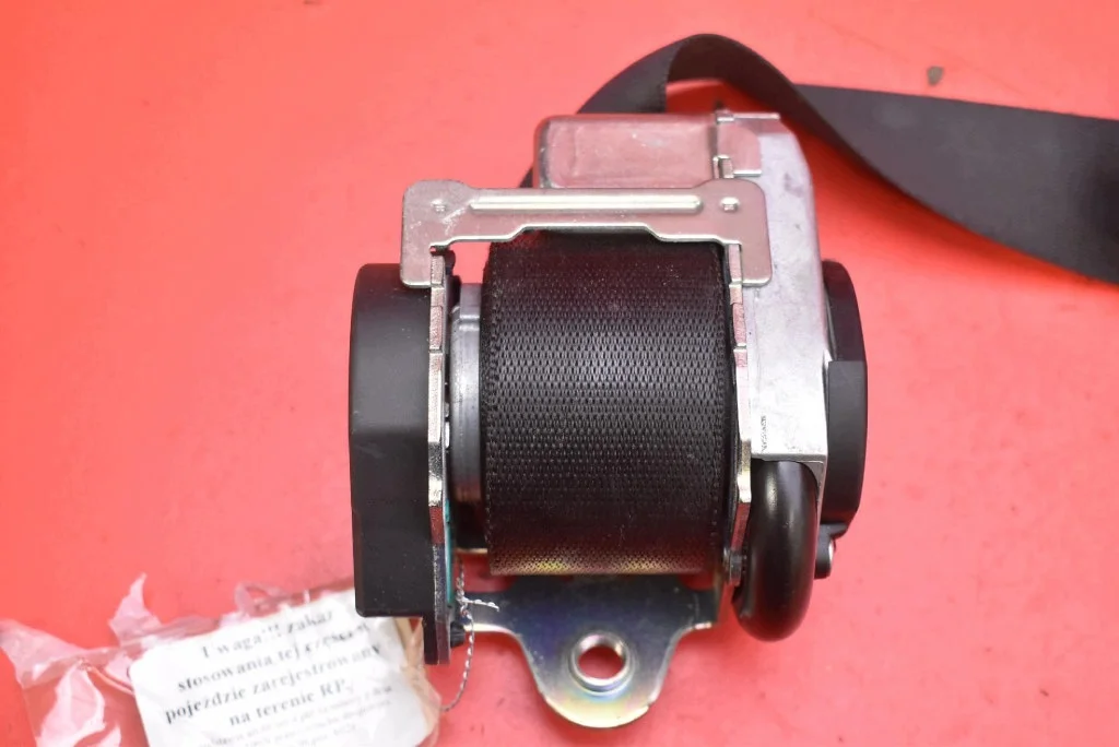 Gurtstraffer Mercedes A-Klasse W169 links vorne image 4