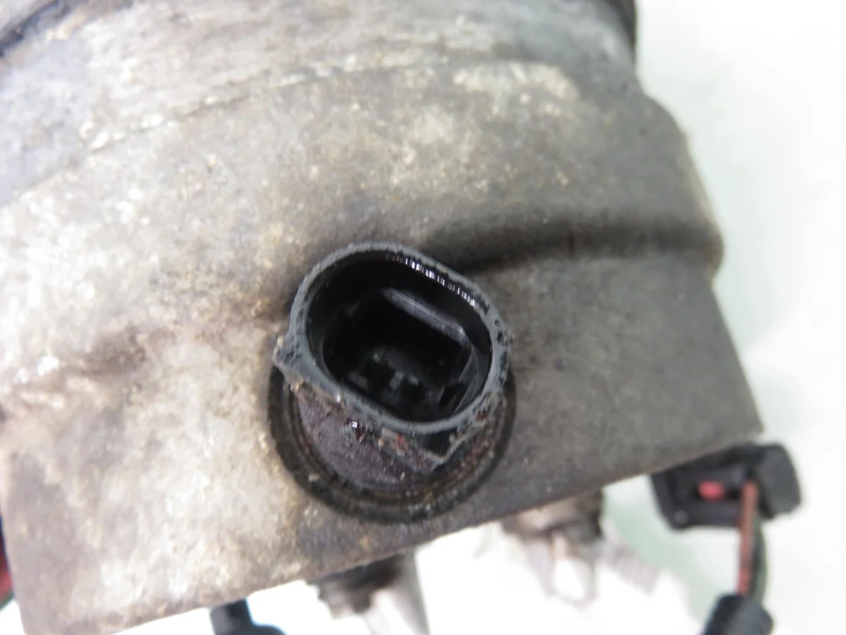 Compressor Ar Condicionado Renault Laguna II image 5