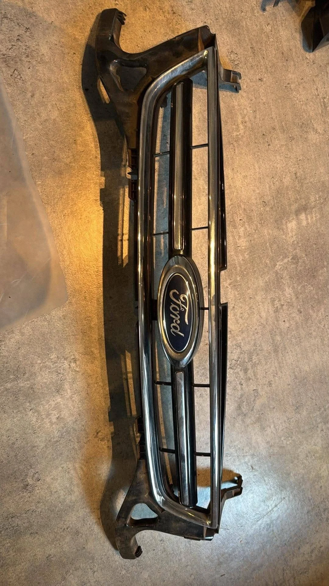 Grill voorbumper Ford Mondeo MK4 Titanium