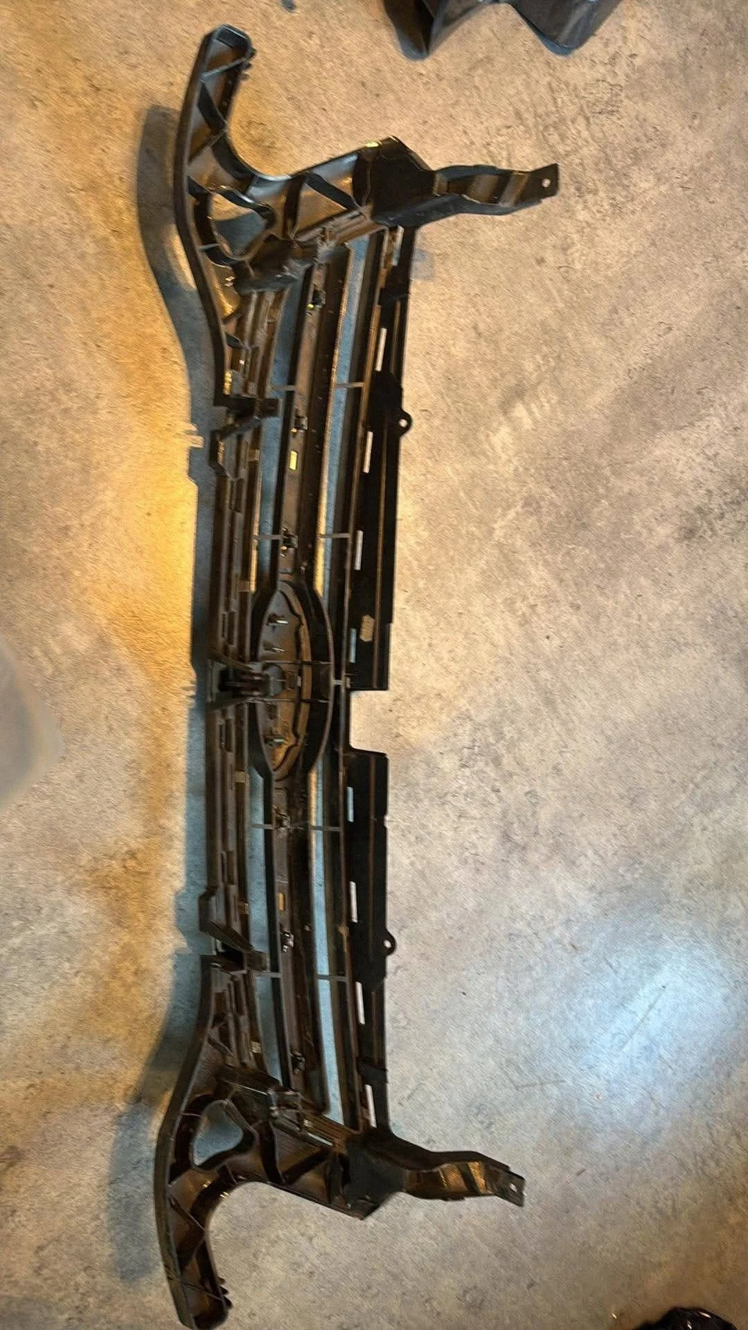 Övre grill Ford Mondeo MK4 Titanium