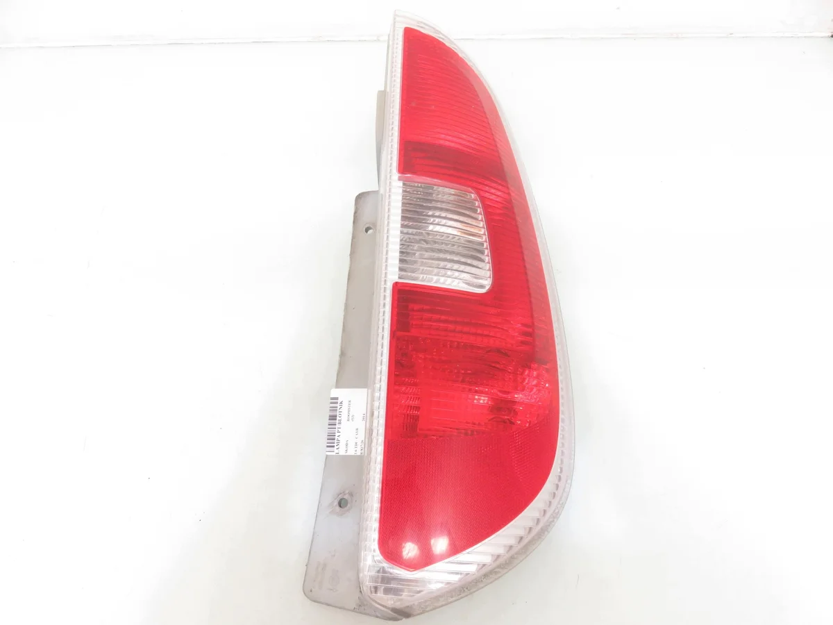 Baklykta Höger Skoda Roomster 5J7945112